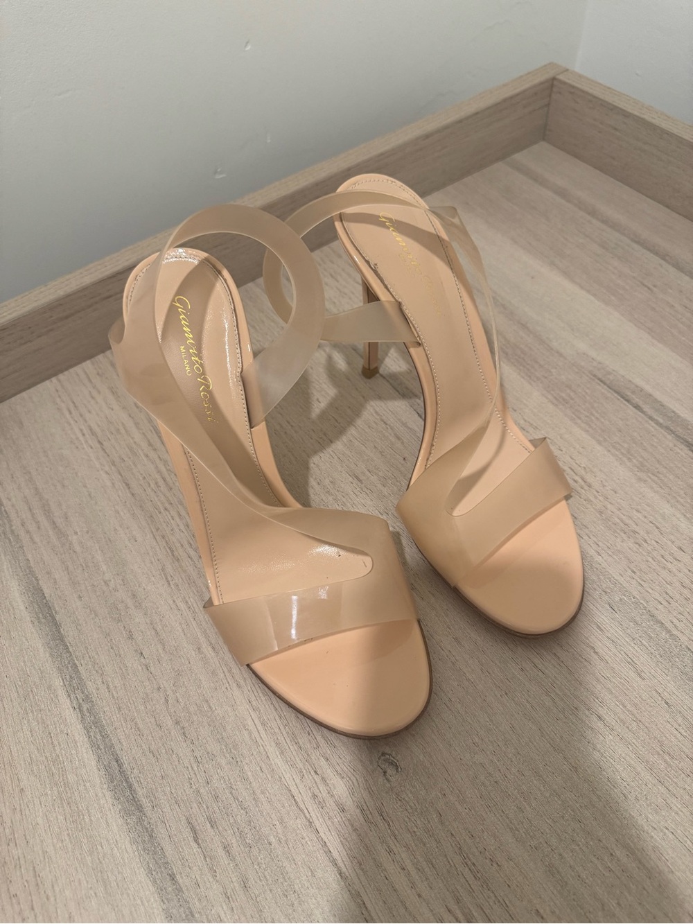 Gianvito Rossi Beige Nude Patent Leather Slingback Heels